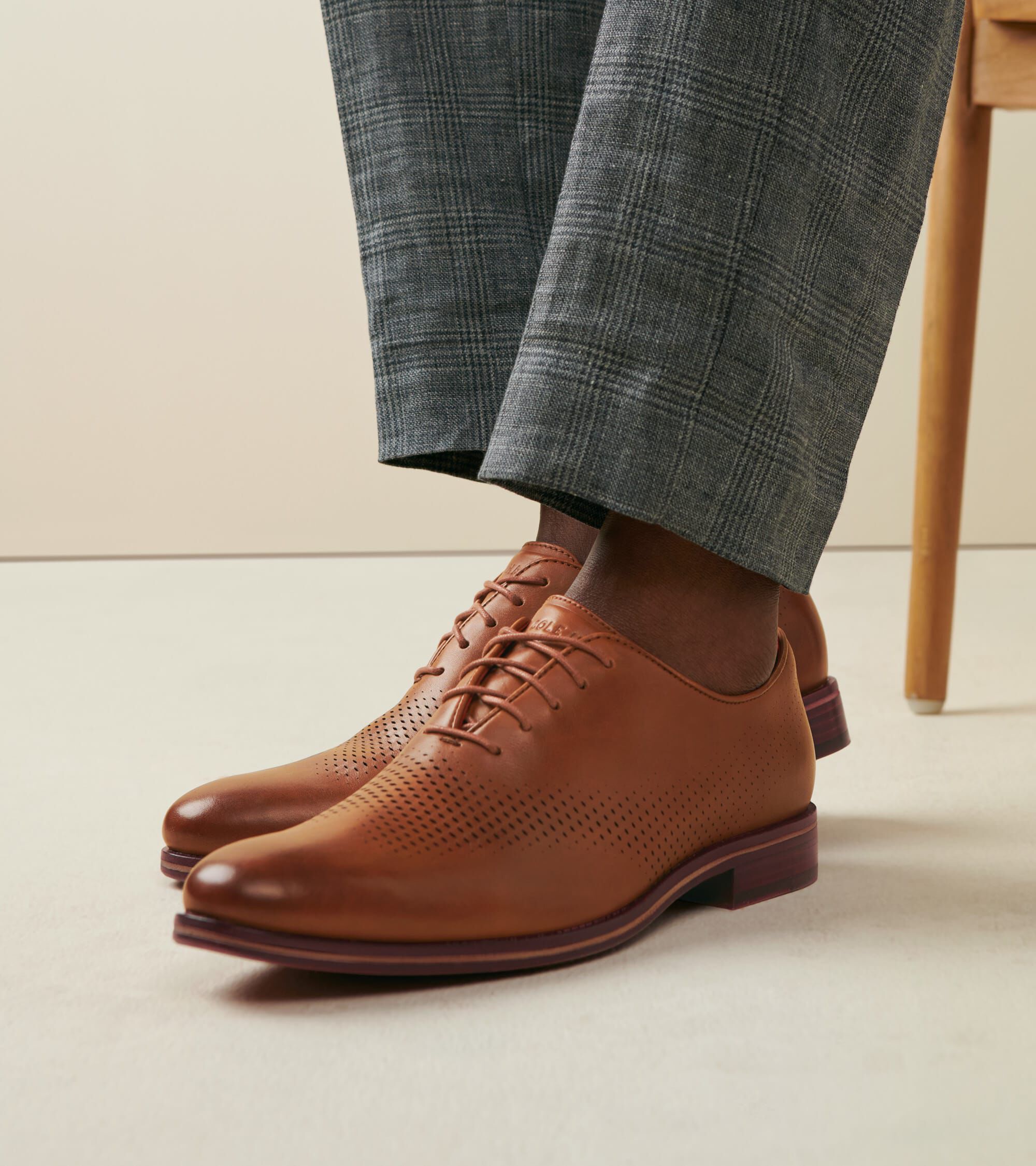 Men's Washington Grand Laser Wingtip Oxfords - Image 8